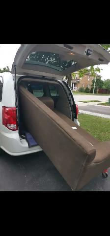DELIVERY MOVING FURNITURE 647-761-0675