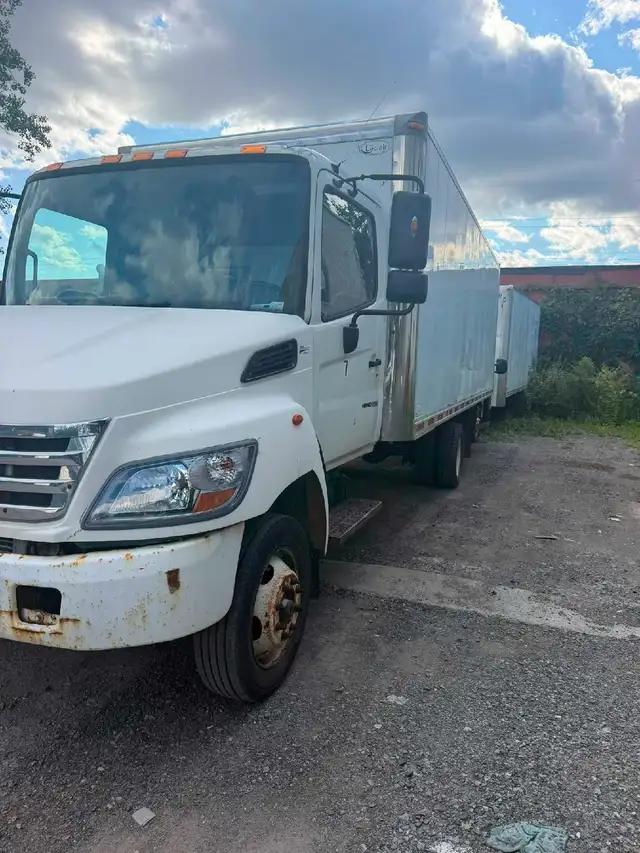 Cube truck driver open position