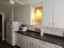 One Bedroom Apartment in St. Catharines - Photo 2