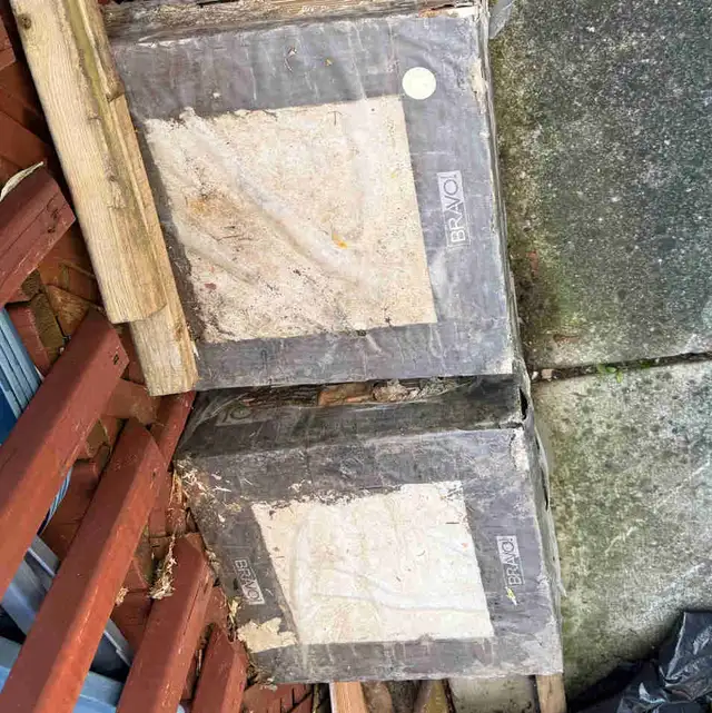 Free indoor tile