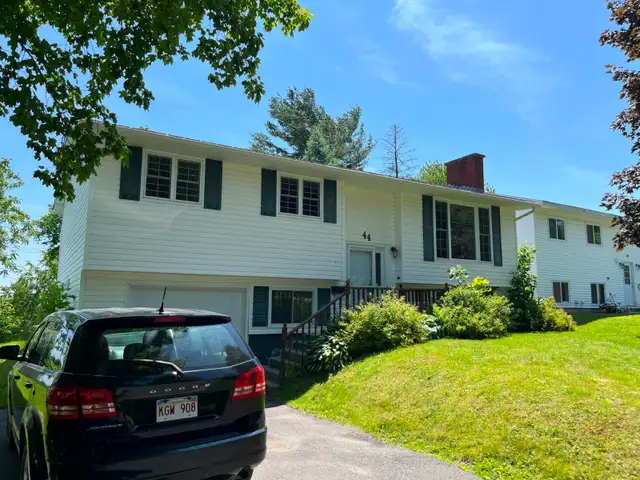 44 Kimble Ct, 6-bedroom whole house (2bath 1kitchen) Southeast