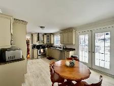 77A Rennies Mill Rd - Fully Furnished Main Floor Bannerman Park - Photo 5