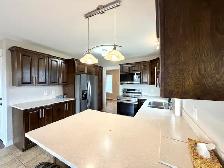 31 Lions Rd - Amazing 3 Bedroom, 2.5 Bathroom With Deck - Photo 5