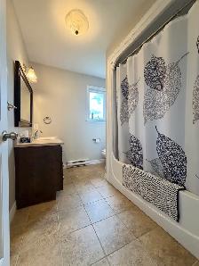 31 Lions Rd - Amazing 3 Bedroom, 2.5 Bathroom With Deck - Photo 22