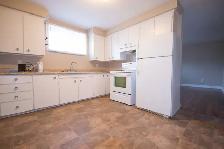 11A Aylward Pl -  Huge Two Bedroom with Two Vehicle Parking - Photo 6