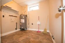 11A Aylward Pl -  Huge Two Bedroom with Two Vehicle Parking - Photo 11