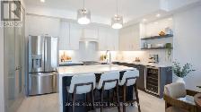 $799,990 · Row / Townhouse · 3 bed · 3 bath · Markham