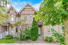 $799,990 · Row / Townhouse · 3 bed · 3 bath · Markham - Photo 10
