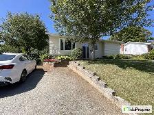 $414,000 - Bungalow for sale in Rimouski (Rimouski) - Photo 2