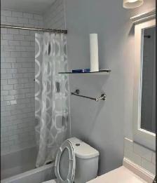 MAIN FLOOR ROOM FOR RENT, BRAMPTON - Photo 2