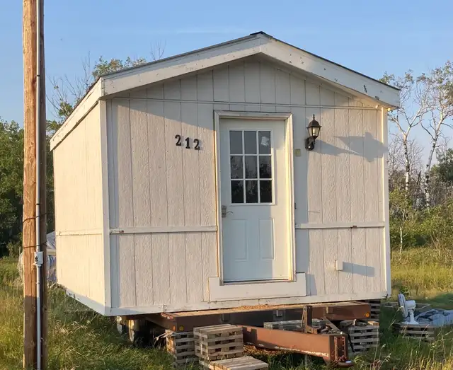 12 x 16 Insulated/wired shed