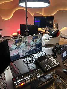 podcast studio - Photo 4