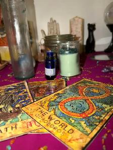 Psychic•Honest - Photo 4