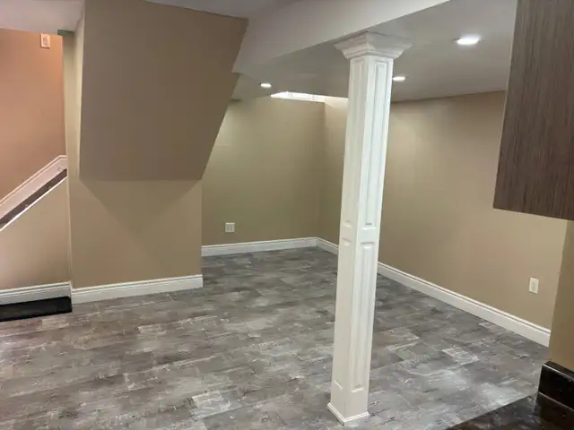 2 BED, 2 BATH BASEMENT MAVIS & TERRYFOX, 1 PARKING