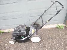 CRAFTSMAN 21' PUSH LAWN MOWER 159cc ENGINE WITH AUTO START