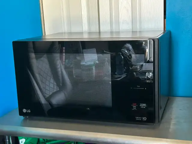 LG Microwave