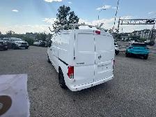 2015 Nissan NV200 LX - Photo 3