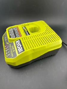 RYOBI PCG004 Fast Charger - Photo 2