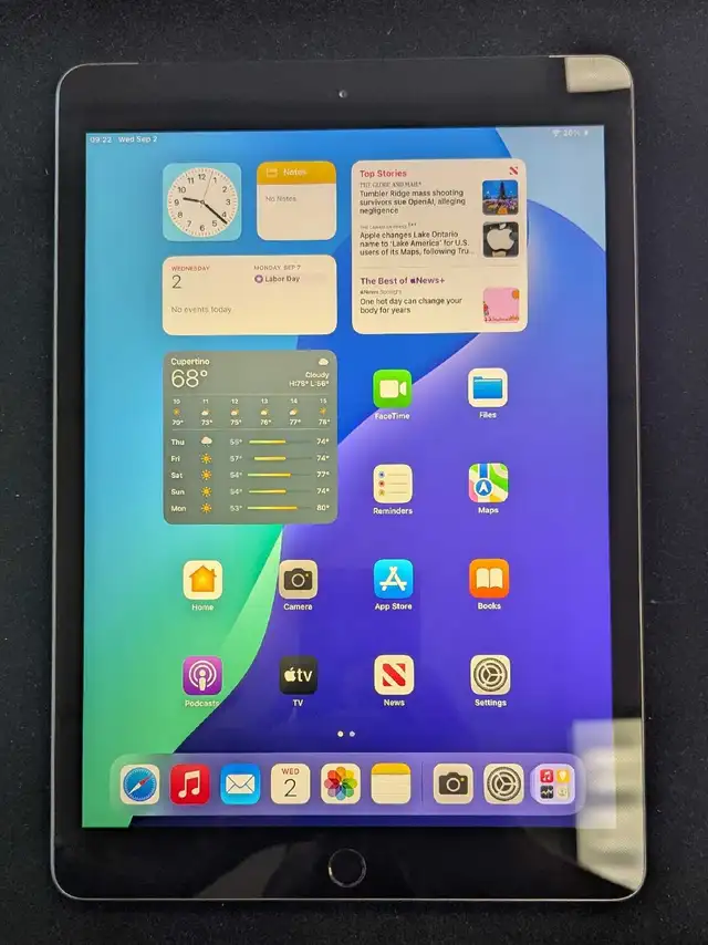 BACK TO SCHOOL: Apple iPad 7th Gen (32GB, Cellular   Wi-Fi