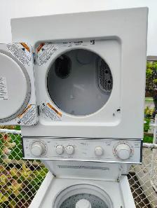 WHIRLPOOL HEAVY DUTY WASHER AND DRYER - Photo 3