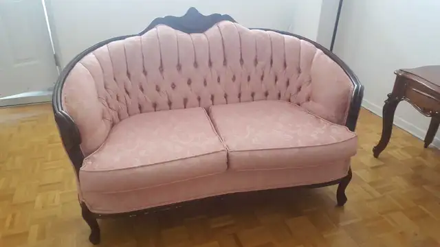 Pink loveseat Retro / Faux antique
