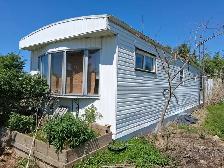 HANDYMAN SPECIAL,FIXER UPPER NEEDS TLC,Manufactured/Mobile Home