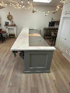 QUARTZ & GRANITE COUNTERTOPS - Photo 7