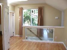 BRIGHT 1 BEDROOM SUITE