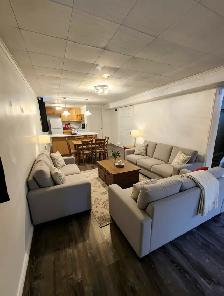 2 Bedroom 1 Bathroom Basement Apartment - Photo 2