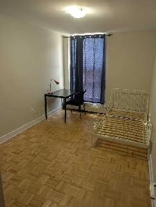 One big Pvt. room avail. for Indv. couple 1st Oct - Photo 8