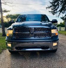 2012 Ram Laramie 1500 4x4 Crew Cab - Photo 4