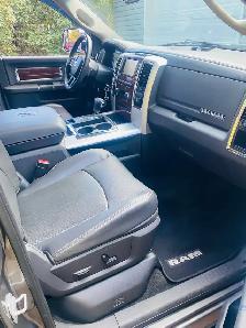 2012 Ram Laramie 1500 4x4 Crew Cab - Photo 6