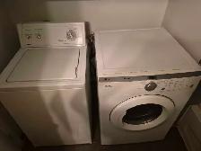 Laveuse et Secheuse  à Vendre.