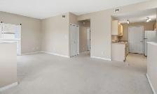 2BR-2Bath townhouse w/Garage at Beautiful Lake Summerside Edmont - Photo 4