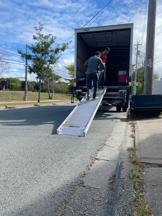 Hero Movers Ottawa/Gatineau with over 10 years of experience