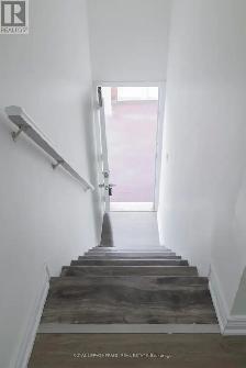 2 BEDROOM APARTMENT DOWNTOWN LINDSAY - MOVE IN BONUS! - Photo 5