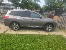Nissan pathfinder 2013 - Photo 2