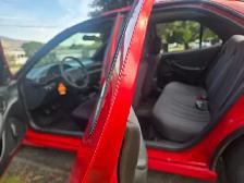 2002 PONTIAC SUNFIRE SL 4 DOOR 5 SPEED  LOW KMS - Photo 5