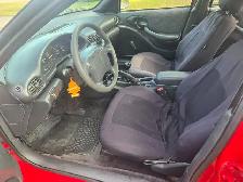 2002 PONTIAC SUNFIRE SL 4 DOOR 5 SPEED  LOW KMS - Photo 6