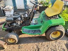 John Deere LX176 lawn tractor STRIPPED FOR PARTS! - Photo 4
