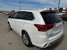 2022 Mitsubishi Outlander PHEV : Backup Camera - Photo 4