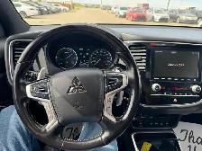 2022 Mitsubishi Outlander PHEV : Backup Camera - Photo 12