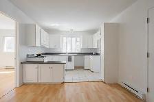 51/2,3,chambres,bedrooms,louer,rent,Mont-Saint-Hilaire - Photo 2