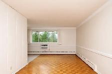 365 Edison Avenue - Two-Bedroom Suite Apartment for Rent - Photo 7