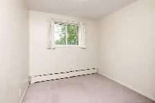 365 Edison Avenue - Two-Bedroom Suite Apartment for Rent - Photo 11