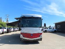 2024 HOLIDAY RAMBLER NAUTICA 34RX — ONLY 23,132 KM! - Photo 3