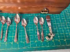 Silverware/Flatware Set in Wood Case - Photo 7