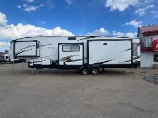 2022 Forest River Sabre 36BHQ, SPACIOUS MID-DEN/BEDROOM, LOFT - Photo 5