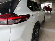2024 Nissan Rogue SV Tech / Midnight / AWD / Low Kms /0 Accident - Photo 29
