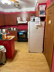 Furnished Bedroom For Rent! - Photo 5